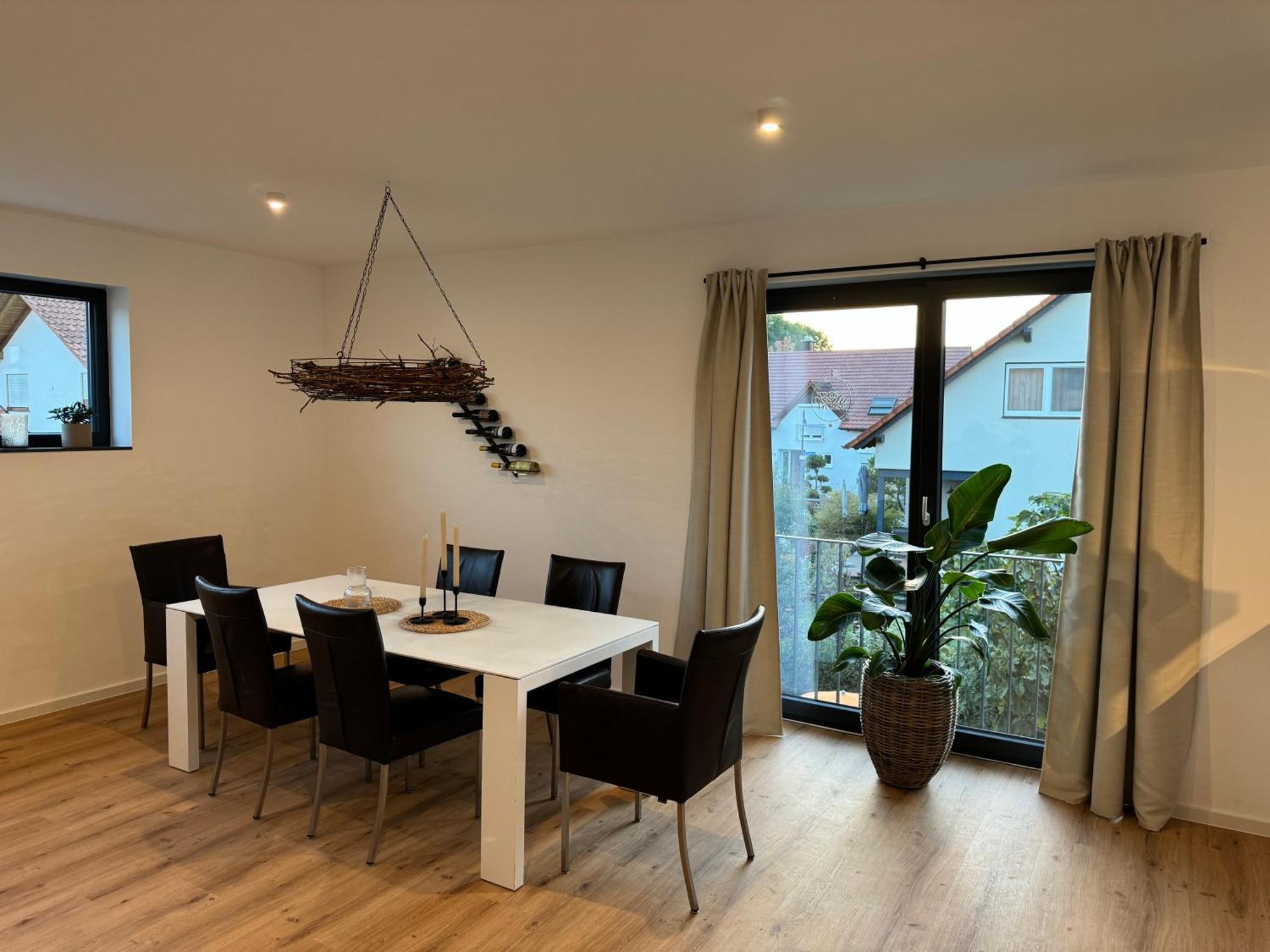 Moderne Ferienwohnung Mit Terrasse, Grill & Privatparkplatz Venningen Exterior photo