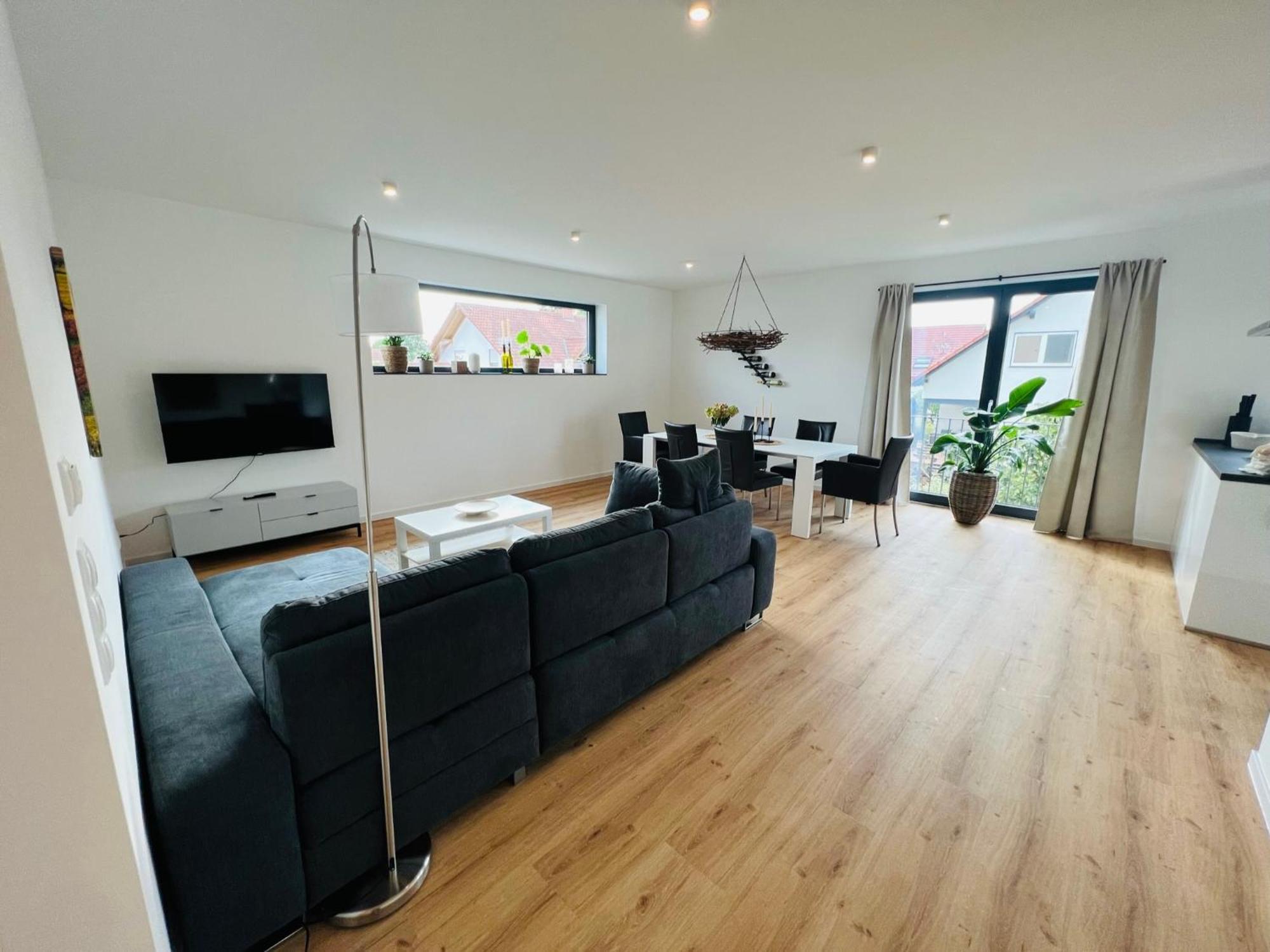 Moderne Ferienwohnung Mit Terrasse, Grill & Privatparkplatz Venningen Exterior photo